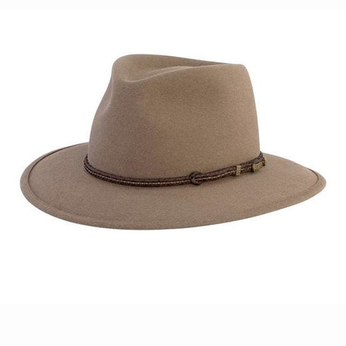 traveller hat akubra